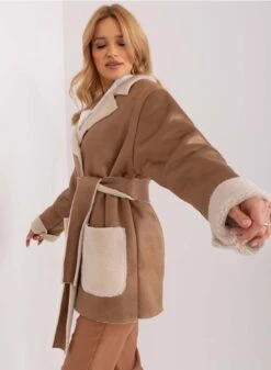 Giacca Fango In Montone Oversize Con Tasche A Contrasto -Negozio al dettaglio Alexoo 5 84cc07a3 2988 4321 8d4a 0adbe2d58633