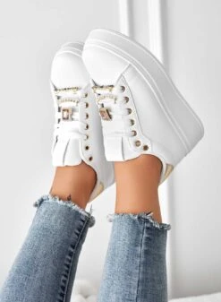 XIMENA - Snealers Bianche Con Applicazione Gioiello E Retro Oro -Negozio al dettaglio Alexoo 5 9e5e4adc fbcd 41cb 88bc b42ccd6d636f