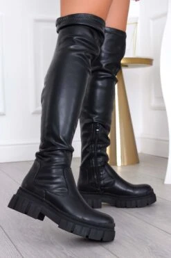 ARIANA - Stivali Neri Alla Coscia In Finta Pelle -Negozio al dettaglio Alexoo 5 d671e970 69fb 4e68 9d5e f95f0147bc7e