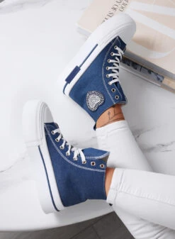 LARA - Sneakers Alte In Denim Con Suola Platform E Applicazione Cuore -Negozio al dettaglio Alexoo 5 ff817152 7fa9 4547 ac39 f548e21fd25e