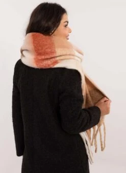 Sciarpa Oversize Con Tonalità Beige Camel -Negozio al dettaglio Alexoo 6 aea79cd3 7f3c 4048 bb0a 206be6d12b08
