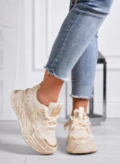 ELLIOT - Sneakers Chunky Beige Con Dettagli Oro -Negozio al dettaglio Alexoo 6 ed7ac847 055d 4886 867c b35e39ed4b50