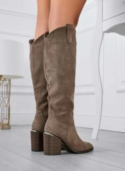 Stivali Marroni Camperos Scamosciati -Negozio al dettaglio Alexoo 8 1e37713a 4051 4de5 b684 4b981ca4b878