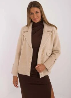 Giacca Beige Corta In Lana Con Bottoni Oro -Negozio al dettaglio Alexoo 8 6bbdf472 fb38 4bbb bf4e 14ae34b31ead