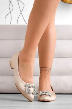 Prima pagina -Negozio al dettaglio Alexoo 8 a23b8d48 1556 446a 885f dec34dd8b1ff