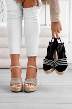 SANTA FE - Sandali Espadrillas Nude Con Fasce Gioiello -Negozio al dettaglio Alexoo 8 dc1cfe91 7a04 4f33 b8b4 1a75ca77e916