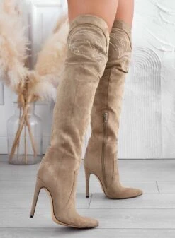 Stivali Fango Alla Coscia Con Strass -Negozio al dettaglio Alexoo 8 f60fb9fd 18b1 4efa b6f0 e3d623bc9ae4