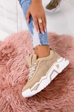 Sneakers Beige Scamosciate Con Suola Spessa E Lacci 7 Sneakers Beige Scamosciate Con Suola Spessa E Lacci -Negozio al dettaglio Alexoo 9 1 55