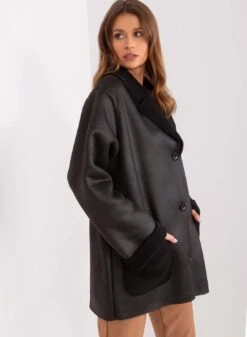 Giacca Nera In Montone Oversize Con Tasche A Contrasto -Negozio al dettaglio Alexoo 9 4f904ac8 63ef 41c0 bf89 0681d44ef8eb