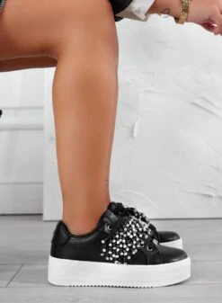 CARRY - Sneakers Nere Alexoo Con Fascia In Strass -Negozio al dettaglio Alexoo 9 59b27852 3e22 40f3 bb7e 7ceb61693553