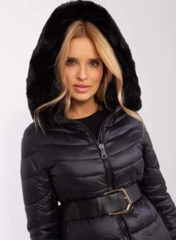 Giacca Imbottita Lunga Con Cappuccio In Ecopelliccia Nero -Negozio al dettaglio Alexoo 9 bf4796ad 74ce 47fa ba4e b8bb96889e50