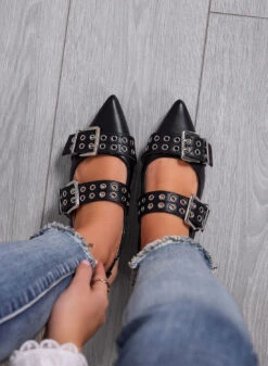 ANTONIA - Ballerine Nere A Punta Con Fibbie E Occhielli Dal Look Rock