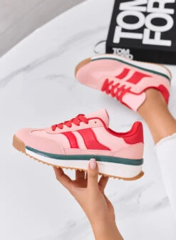 BIELLA - Sneakers Rosa In Tessuto Con Dettagli Rossi E Suola In Gomma