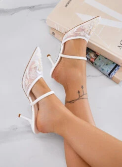 EMILIA - Decolletè Bianche Mules A Punta Con Ricami Floreali In Tulle E Perline