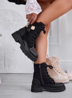 GEMMA - Stivaletti Neri Anfibi Con Spilla Teddy Oro