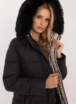 Giacca Nera Lunga Imbottita Con Cappuccio In Ecopelliccia