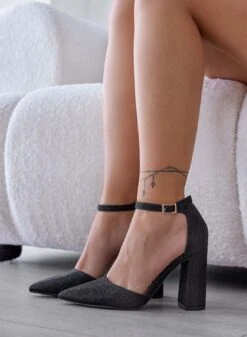 Decolletè Nere Laminate Con Cinturino