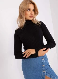 Maglia Nera A Costine Con Collo Alto