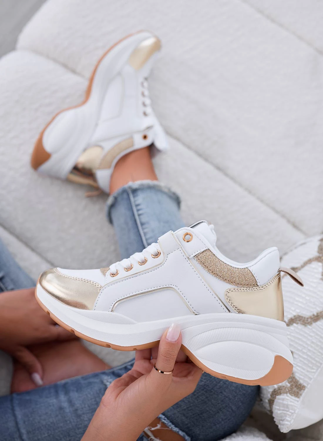 PATTY - Sneakers Bianche Con Inserti Glitter Oro 1 PATTY - Sneakers Bianche Con Inserti Glitter Oro