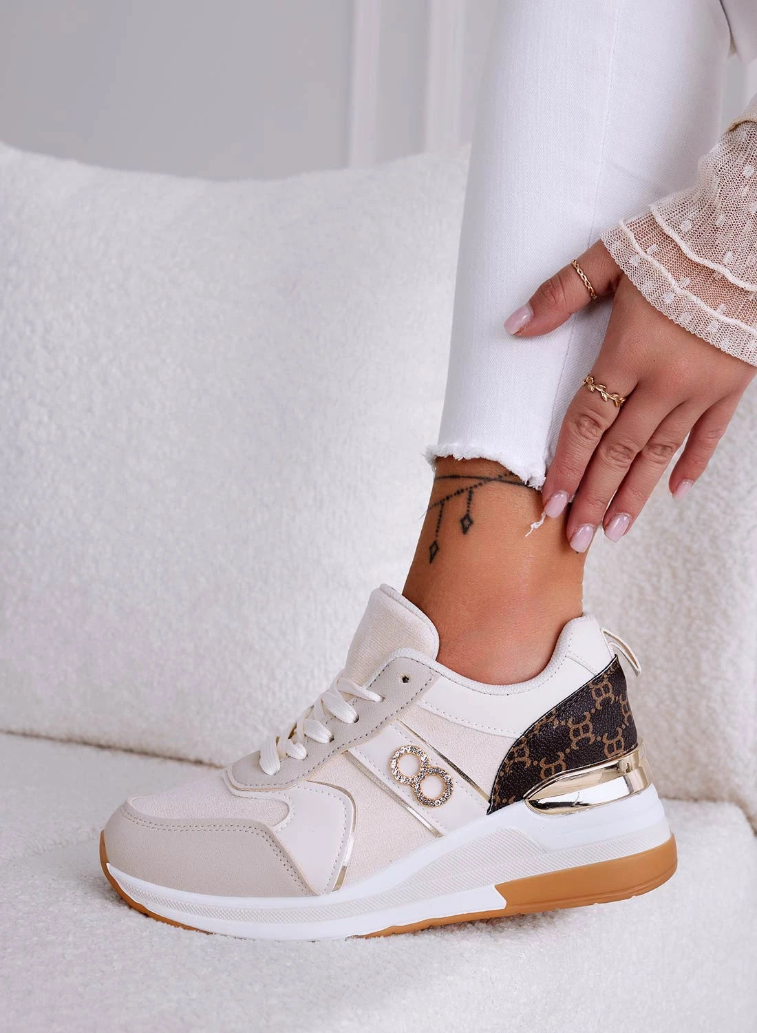 Sneakers Beige Con Inserto Stampato 1 Sneakers Beige Con Inserto Stampato