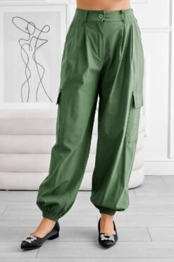 Pantalone Cargo Verde Con Tasche Sui Lati