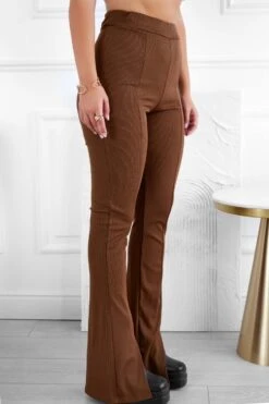 Pantalone Marrone A Costine Con Spacco