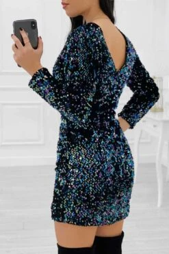 Abito A Maniche Lunghe In Paillettes Multicolor -Negozio al dettaglio Alexoo abito a maniche lunghe in paillettes multicolor2 fc4bcfc6 a904 4438 9a5b b7f912de5c2d